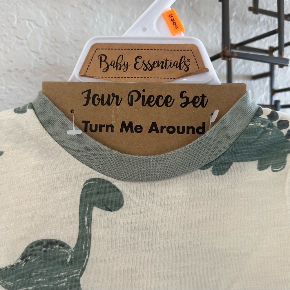 Baby Essentials - Four-piece set - 12 Months - New - Picture 5 of 10